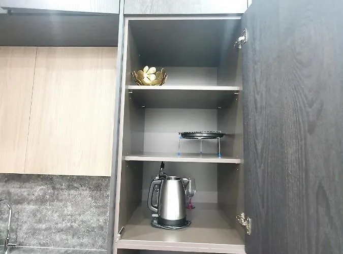 Cheongdam Stn 30s Luxury 1bdr+1living * ソウル特別市