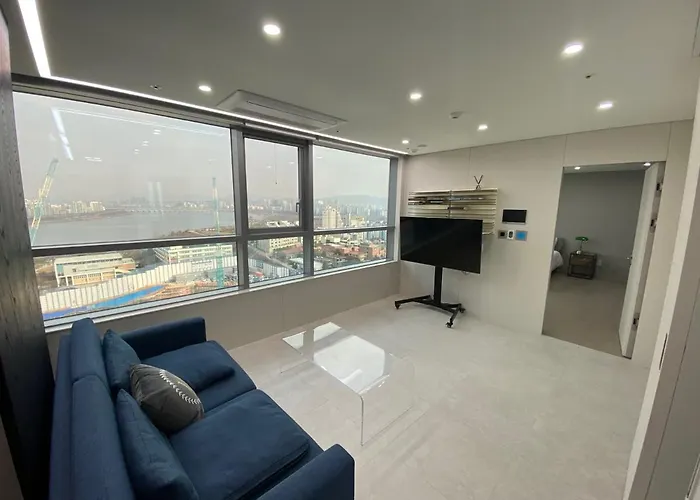 アパート Cheongdam Stn 30s Luxury 1bdr+1living