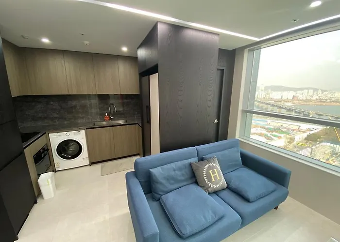 Cheongdam Stn 30s Luxury 1bdr+1living アパート