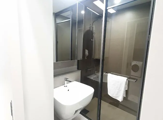 Cheongdam Stn 30s Luxury 1bdr+1living ソウル特別市